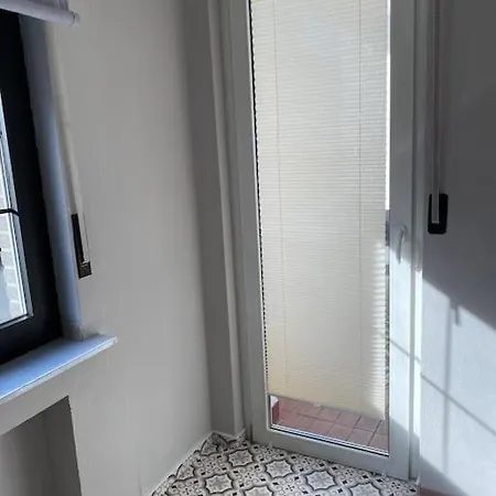 Buer Mit Balkon גלזנקירכן