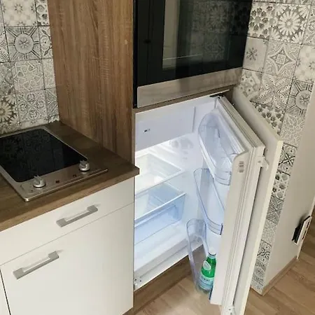 Διαμέρισμα Buer Mit Balkon